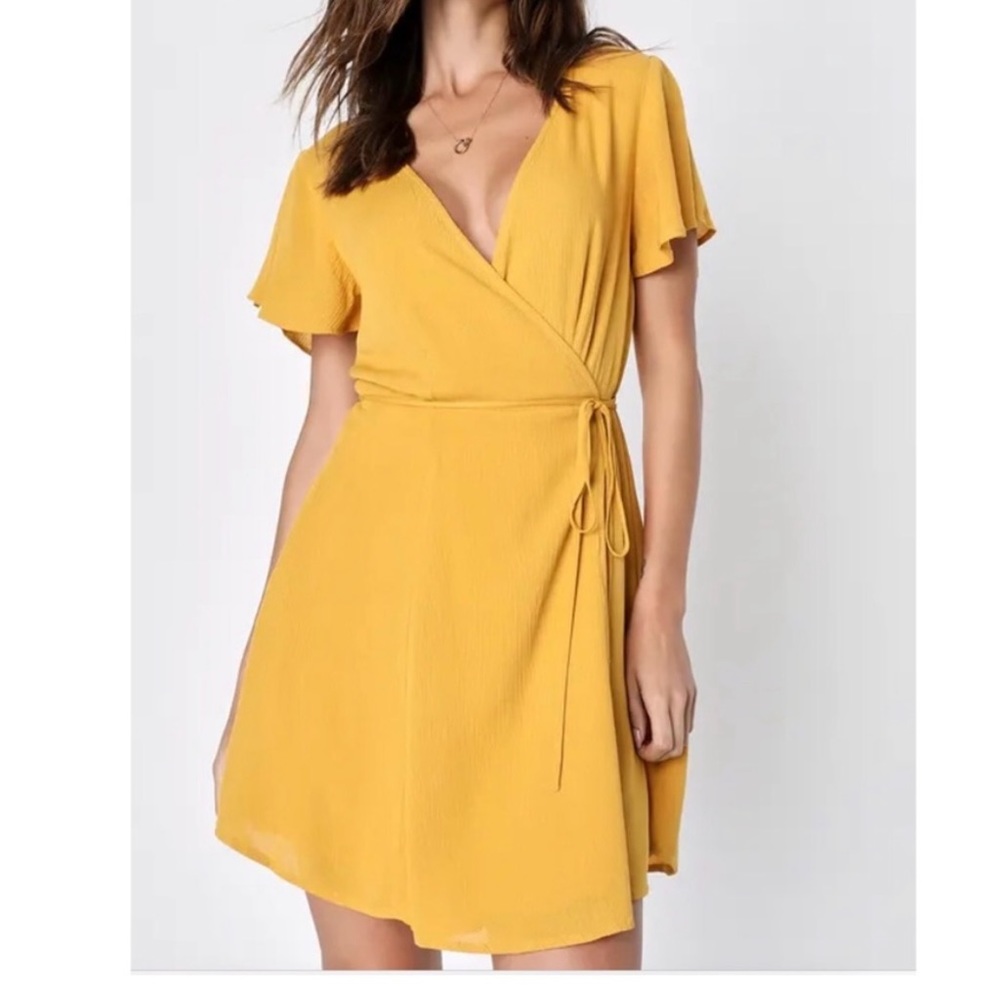 NWT Lulus Harbor Point‎ Mustard Yellow Flutter-Sleeve Mini Wrap Dress MEDIUM